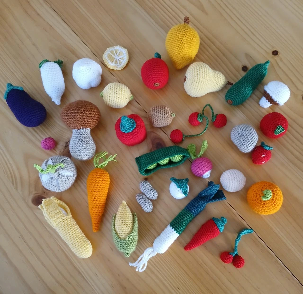 Dînette de fruits et légumes en crochet